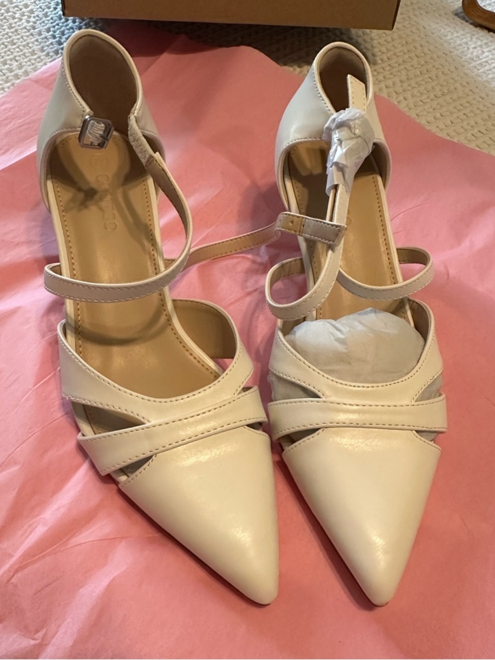 Court Women's Pointed-Toe Strappy Heels in White. 7.5